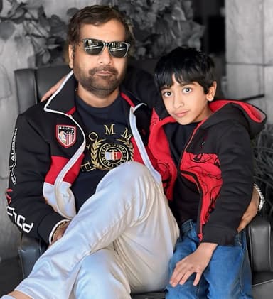 Shivkumar Patil with family